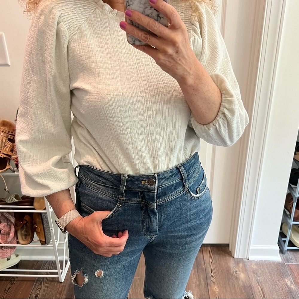 Anthropologie Current Air Light Gray off white puffy sleeves blouse size XS